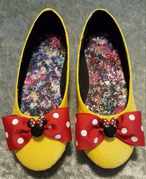 Minnie Mouse Shoeskid's - Etsy