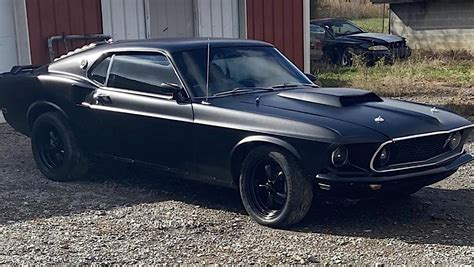 All Black 1969 Ford Mustang Mach 1 Looks Like a Spawn from Hell, Goes for $45K - autoevolution