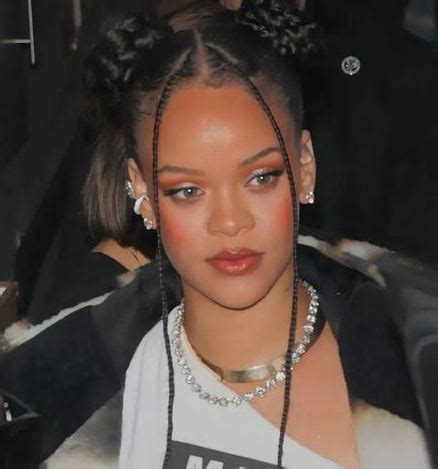 Beautiful Rihanna Braids Hairstyles that will Inspire you - Claraito's Blog