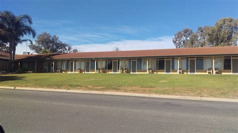 Barmera Lake Resort Motel - Lakeside Dr, Barmera SA 5345, Australia