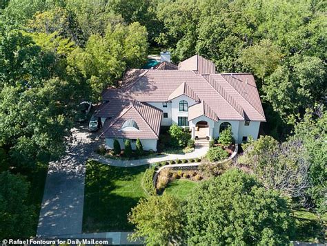 Travis Kelce 'buys new $6MILLION mansion in Kansas City for extra privacy' amid Taylor Swift ...