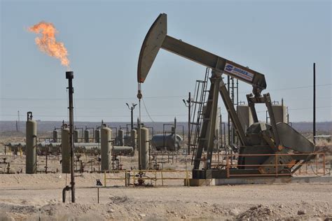 Despite Rules, New Mexico Oil and Gas Producers Keep Polluting