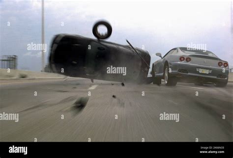 CAR CHASE SCENE, BAD BOYS II, 2003 Stock Photo - Alamy