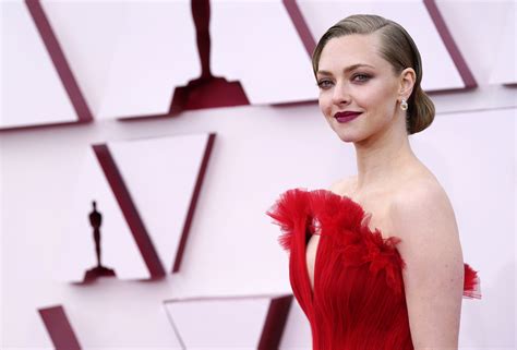 The Best Looks From The 2021 Oscars Red Carpet - Grazia USA