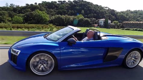 Audi R8 Spyder Blue