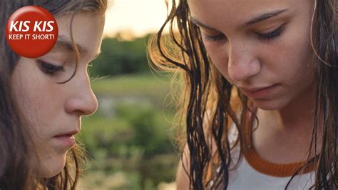 LGBT short film on a girl falling in love with her best friend | "Molt ...