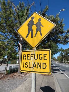 1990s Pedestrians/Refuge Island traffic signs on Gorge Rd,… | Flickr