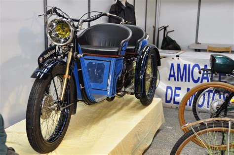 Vintage Motorcycle | Vintage three wheel motorbike | keith ellwood | Flickr