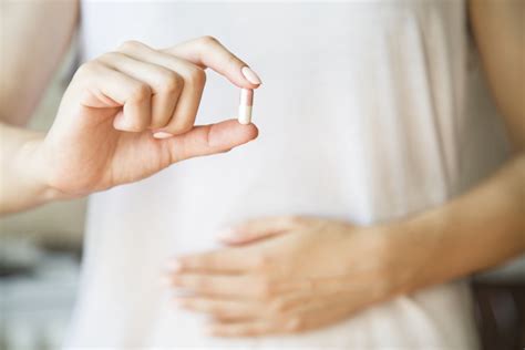 Metformin for PCOS: Health Benefits, Risks, and Alternatives