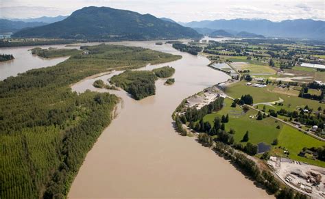 All eyes on the Fraser River with high water levels set to match 2012 | Globalnews.ca