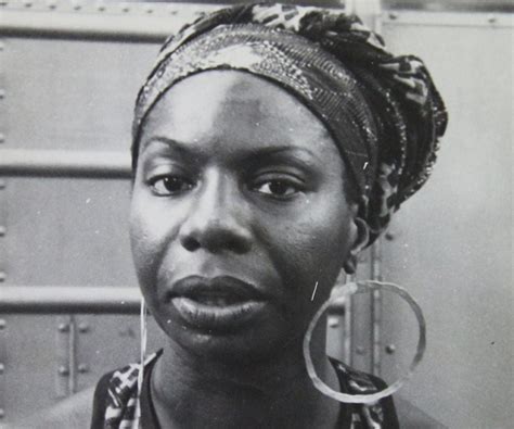 Nina Simone Biography - Facts, Childhood, Family Life & Achievements