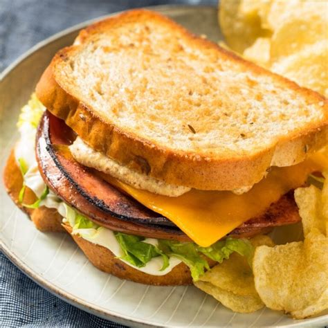 Fried Bologna Sandwich (Easy Recipe) - Insanely Good