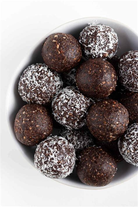 Chocolate Coconut Energy Balls | Purely Kaylie