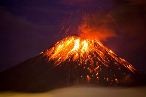 Watch: Ecuador's Tungurahua Volcano Erupts - Newsweek