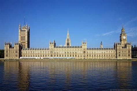 Beautiful building of Gothic Art. - Review of Houses of Parliament ...