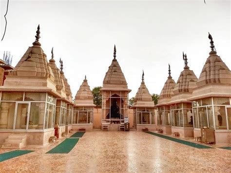 Discover 10 majestic Jain temples in scenic Rajasthan