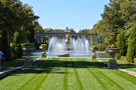 Rosemary & Thyme: The Gardens At Nemours Mansion