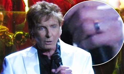 Barry Manilow shows off wedding ring at the MGM Grand Hotel in Las Vegas | Daily Mail Online