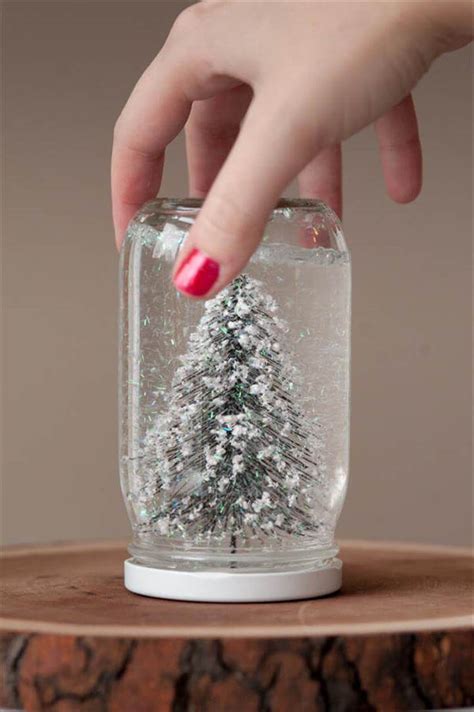 14 Handmade Snow Globe Ideas & Tutorials | DIY to Make