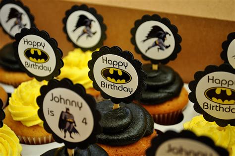 Sweetharts Cupcakes: Batman Cupcakes!