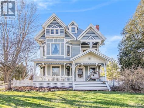 1892 Victorian For Sale In Ontario Canada — Captivating Houses