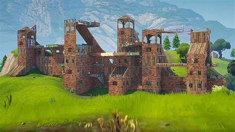 Fortnite building tips: how to construct your way to a Victory Royale