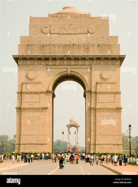 People around India Gate, New Delhi, india Stock Photo - Alamy