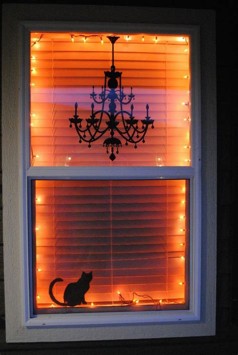 Eek! 12 Easy, Last Minute DIY Window Decorations for Halloween