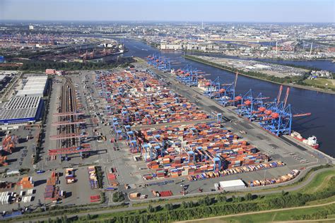 Port of Hamburg | Hamburg port industry throws open terminals for private individuals on HAMBURG ...