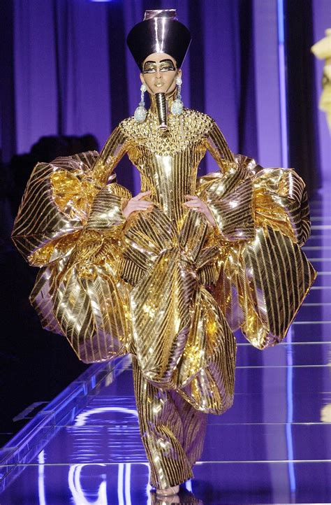 Christian Dior Spring 2004 Couture Collection | Vogue