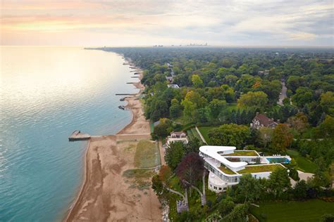 Lake Michigan House With a View by Dirk Denison Architects