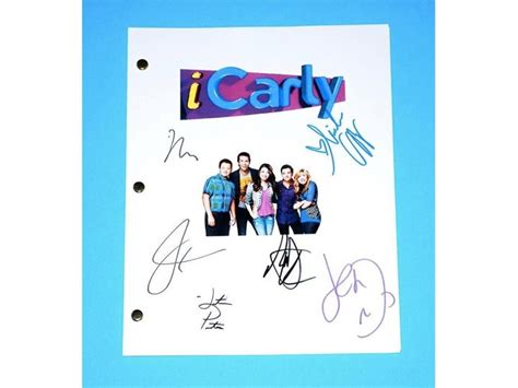 Icarly iomg Episode TV Script Autographed: Miranda Cosgrove, Jeanette ...