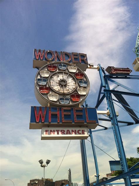 Deno's Wonder Wheel Park - Wonder Wheel