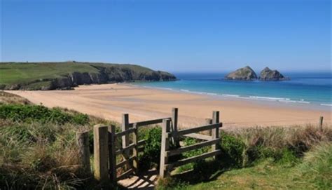 Holywell Bay Beach - Things to Do