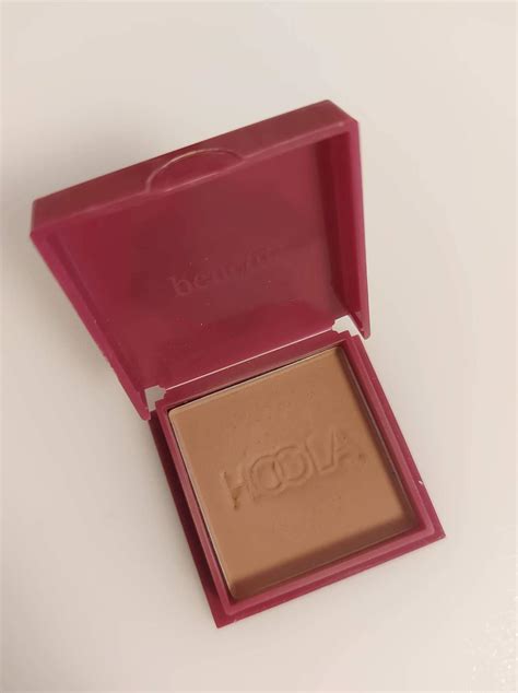 Benefit Cosmetics Hoola Matte Bronzer reviews in Bronzer - Prestige ...