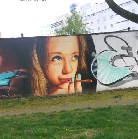 Hyper realistic graffiti in Wroclaw Poland : r/pics