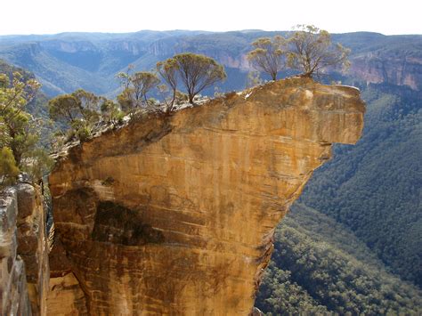 Photo of hanging rock | Free Australian Stock Images