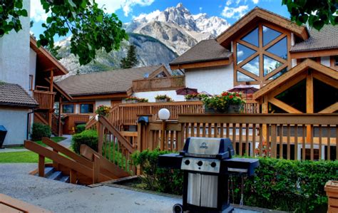 3 star Banff Rocky Mountain Resort in Alberta for $262 - The Travel ...