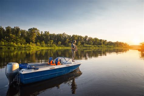 Best Freshwater Fishing Boat Types: Find Your Perfect Boat