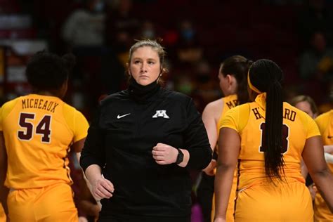 Lindsay Whalen likes what Gophers women have done in New Year