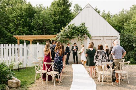 Intimate Airbnb Wedding in Honeywood, Ontario | Roxanne Duke Photography