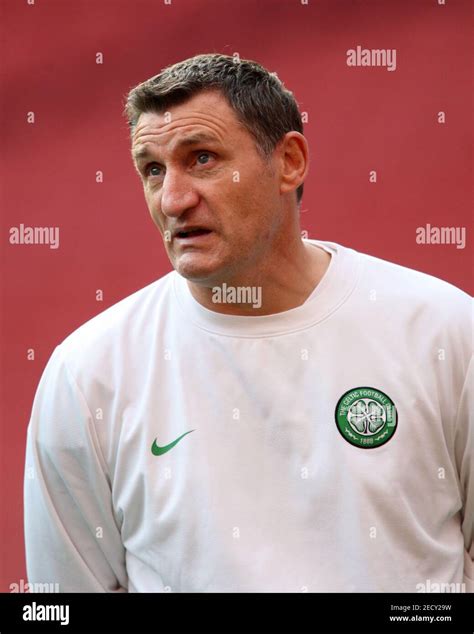 Tony mowbray celtic hi-res stock photography and images - Alamy