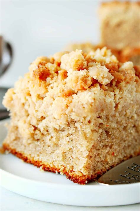 Easy Crumb Cake - Crunchy Creamy Sweet