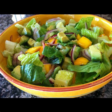 Avocado & Mango Salad