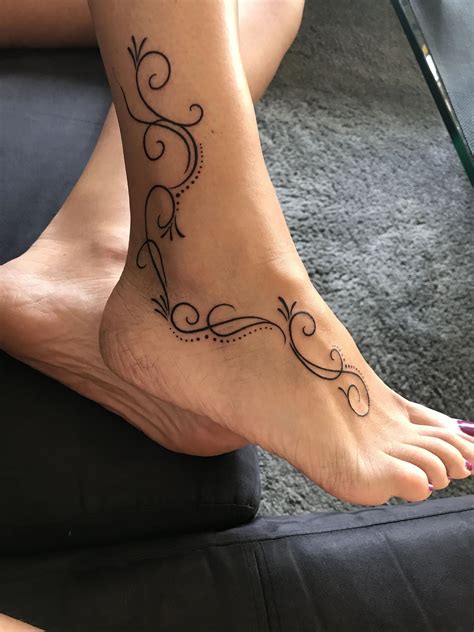 tattoos for foot #Sleevetattoos | Foot tattoos, Leg tattoos, Anklet tattoos