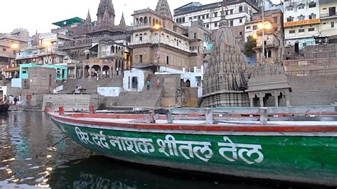 Boat ride through Varanasi - YouTube