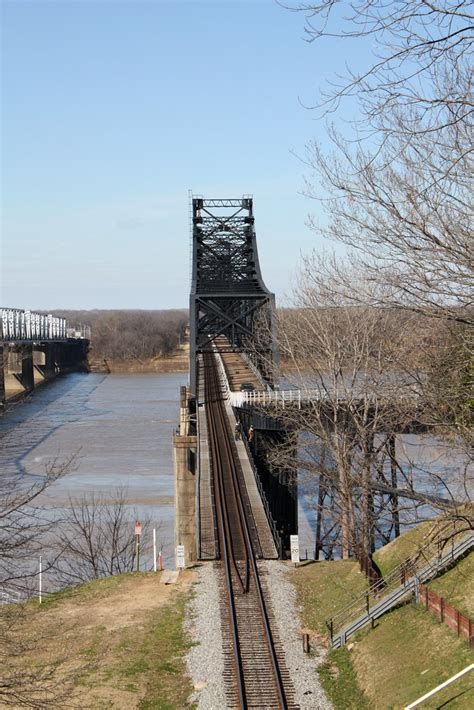 Old Mississippi River Bridge | Historic 1930 cantilever brid… | Flickr