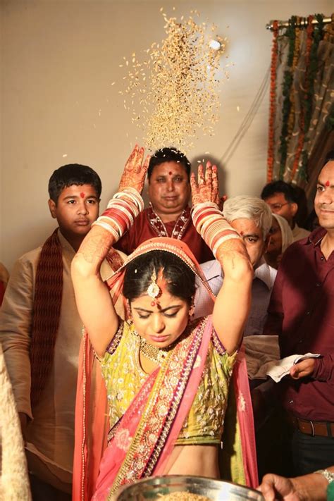 Vidai in Hindu Wedding: All About The Hindu Wedding Rituals | Utsavpedia