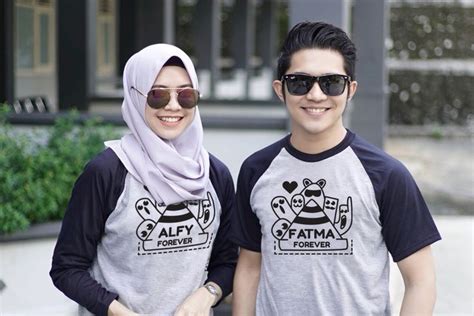 Model Baju Couple Terbaru Untuk Pasangan dan Keluarga - Gendis.id