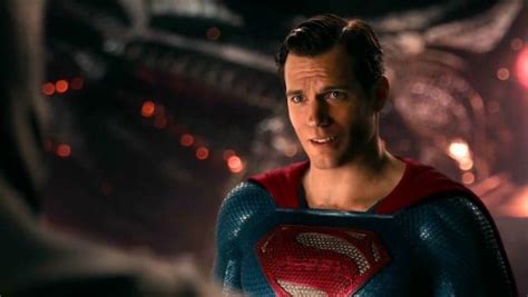 ‘Justice League’ Image Shows Superman Actor Henry Cavill As Clark Kent - Heroic Hollywood